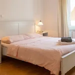 Froeccs Apartmann