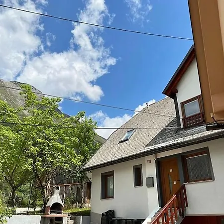 Appartamento Froeccs Apartmann *