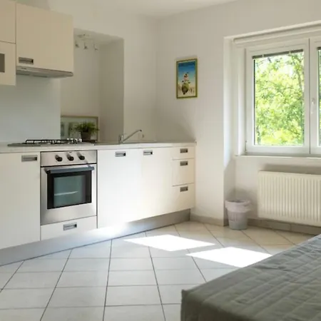 Froeccs Apartmann